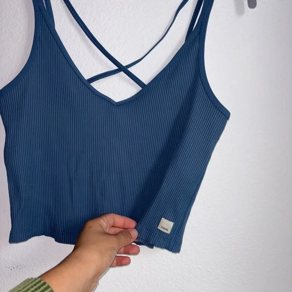 Vuori Rib Ruched Women’s Tank Size L - Picture 3 of 4